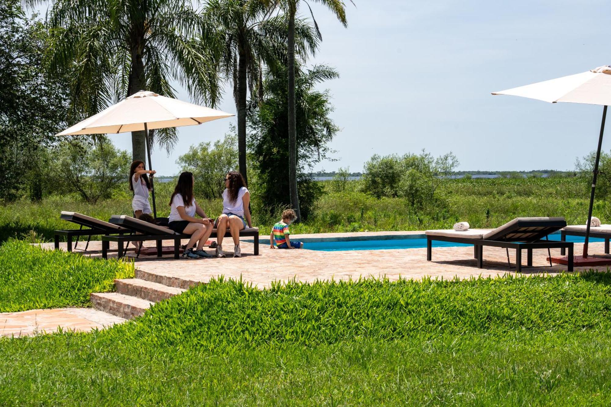 Estancia Ibera Colonia Carlos Pellegrini  Exterior photo